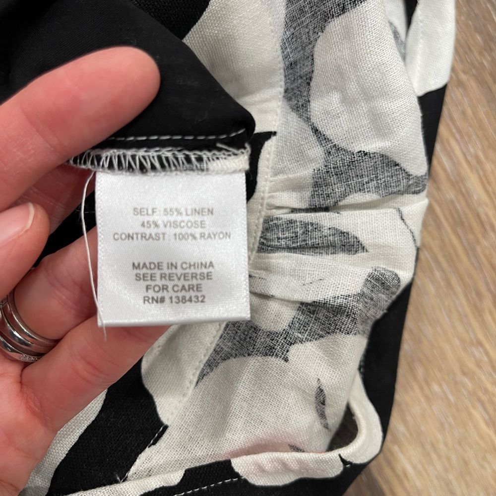 BNWT ModCloth Just Want to Have Sun Surplice Romper - Picture 8 of 14